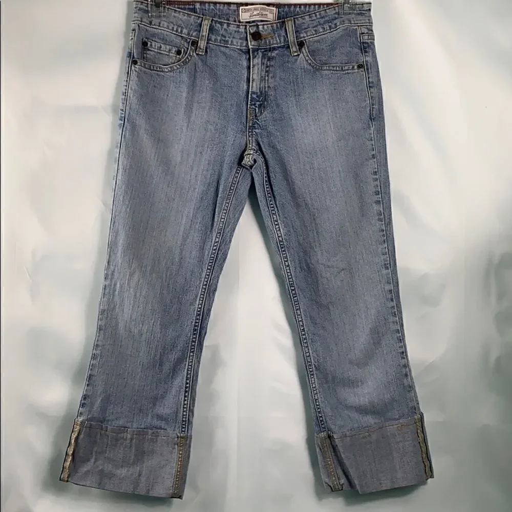 Levi’s signature Stretch Crop low rise boot cut
